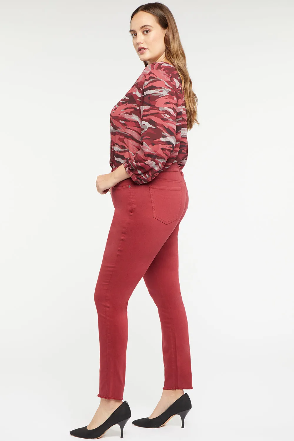 Ami Skinny Jeans In Plus Size - Boysenberry