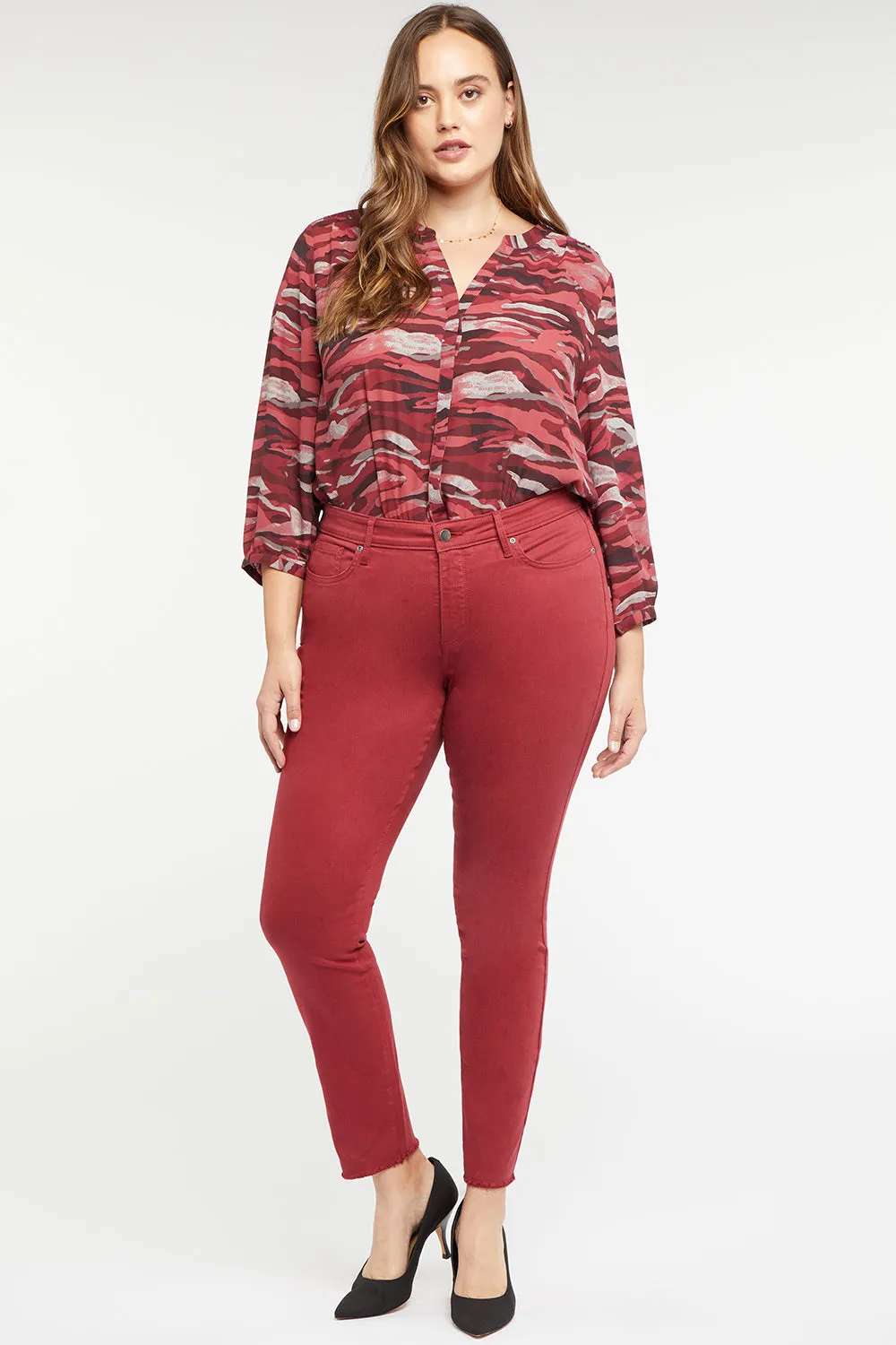 Ami Skinny Jeans In Plus Size - Boysenberry