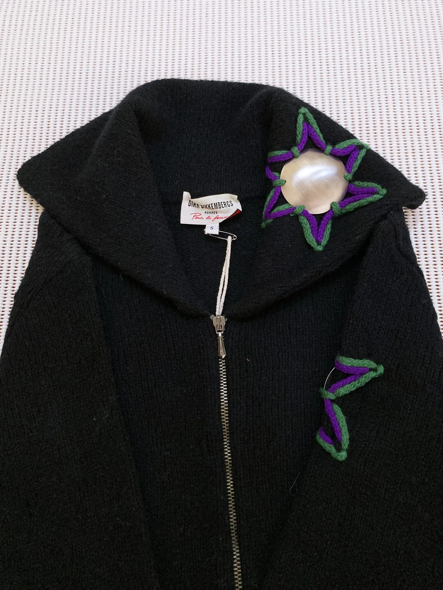 Dirk Bikkembergs winter 1996 black wool metal flower applique zip cardigan - S