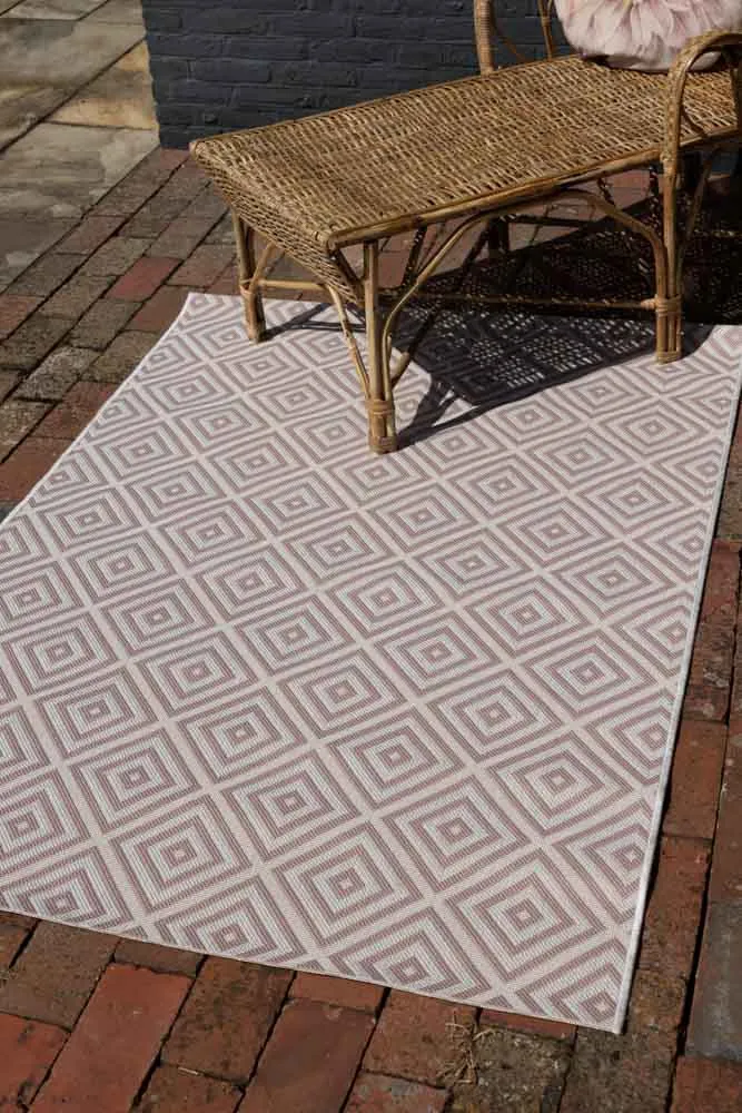 Pink Diamond Indoor/Outdoor Garden Rug - 3 Sizes Available