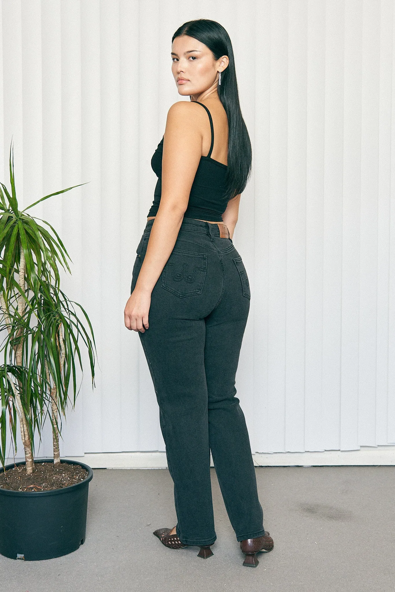 TALL Nap Jeans for big butts black denim